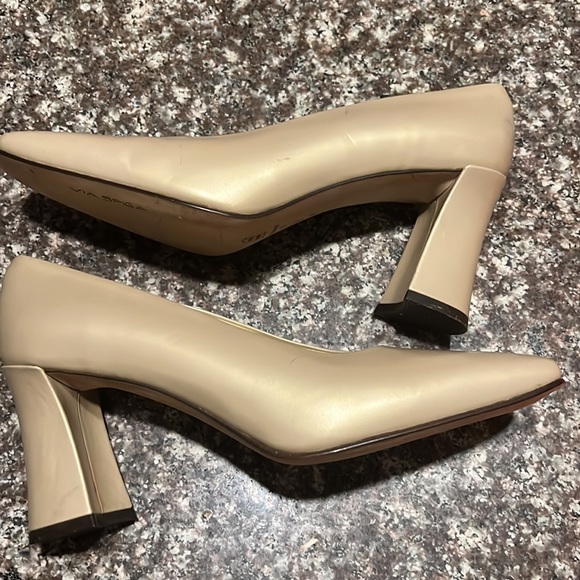 𝐕𝐈𝐀 𝐒𝐏𝐈𝐆𝐀 𝐂𝐑𝐄𝐀𝐌 𝐏𝐄𝐀𝐑𝐋𝐘 𝐅𝐋𝐀𝐑𝐄 𝐇𝐄𝐄𝐋 𝐏𝐔𝐌𝐏𝐒 - Picture 7 of 17